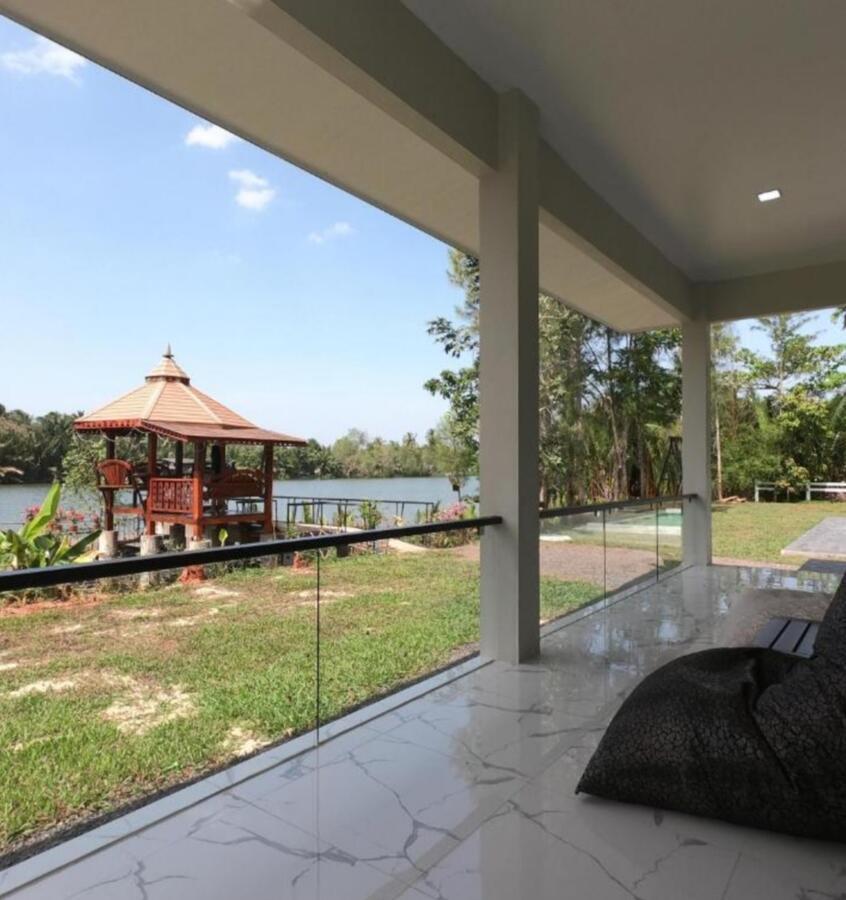 Suan Son Villa Koh Sa Nher สวนสนธิ์วิลล่า เกาะเสนอ Sha Szuratthani Kültér fotó