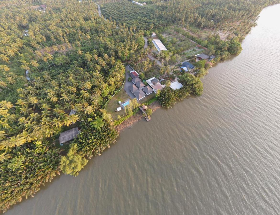 Suan Son Villa Koh Sa Nher สวนสนธิ์วิลล่า เกาะเสนอ Sha Szuratthani Kültér fotó